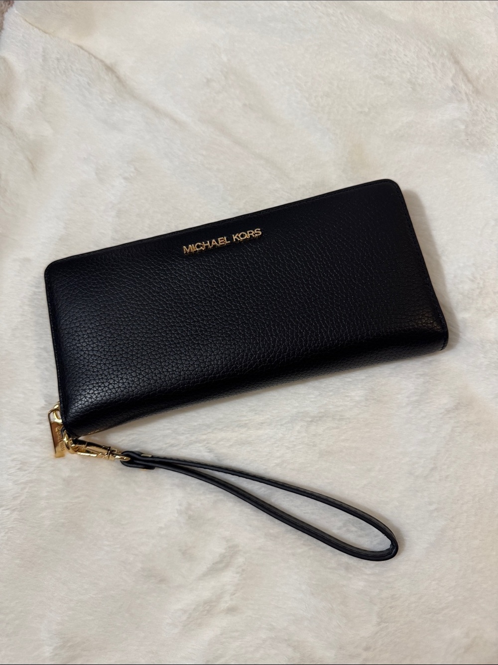 Michael Kors Wristlet